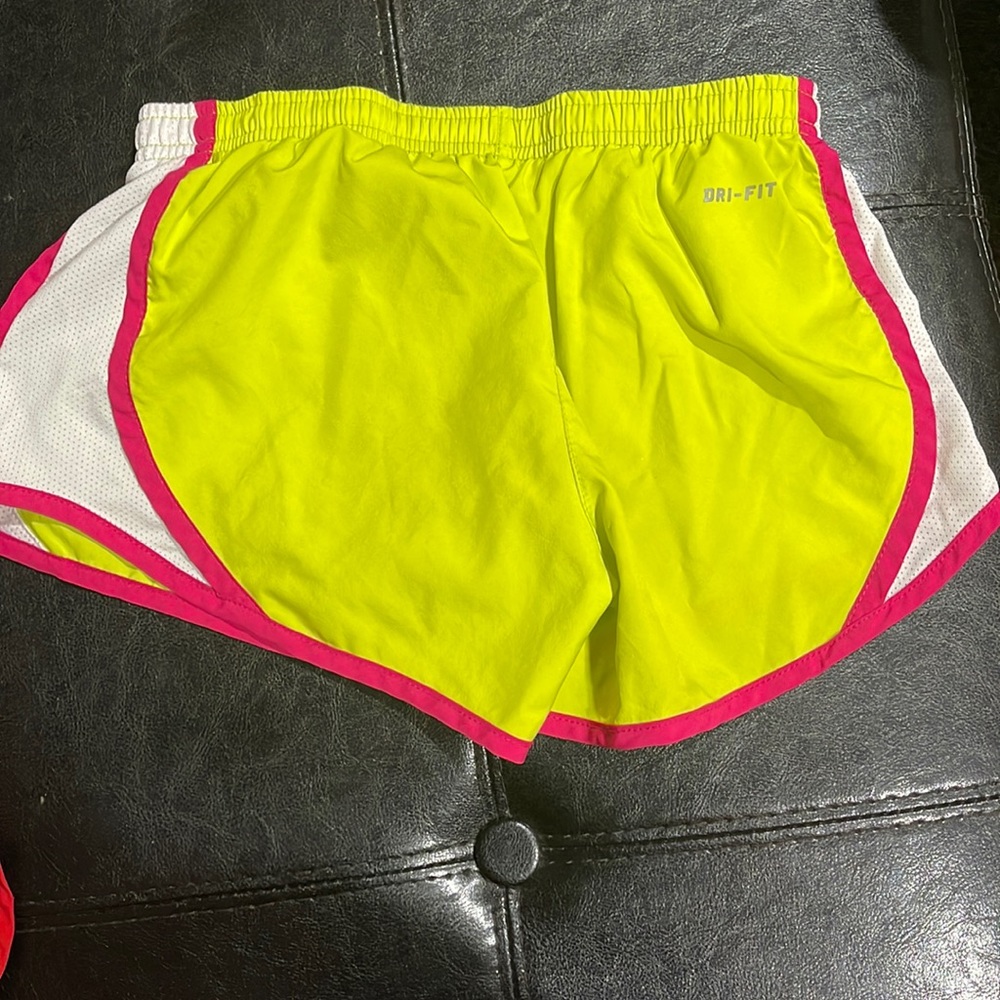 Girls SZ small Nike dri fit shorts
